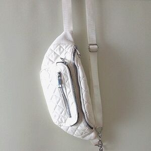 White Quilted Pattern Plether Fanny Pack